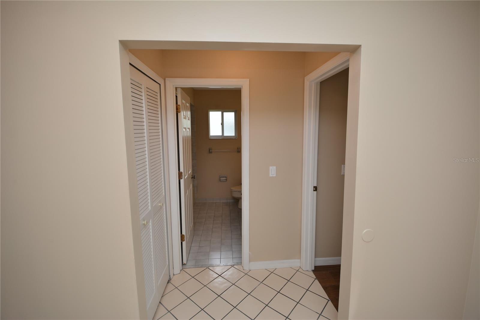 Image 24 of 34 For 30 Farmsworth Drive B