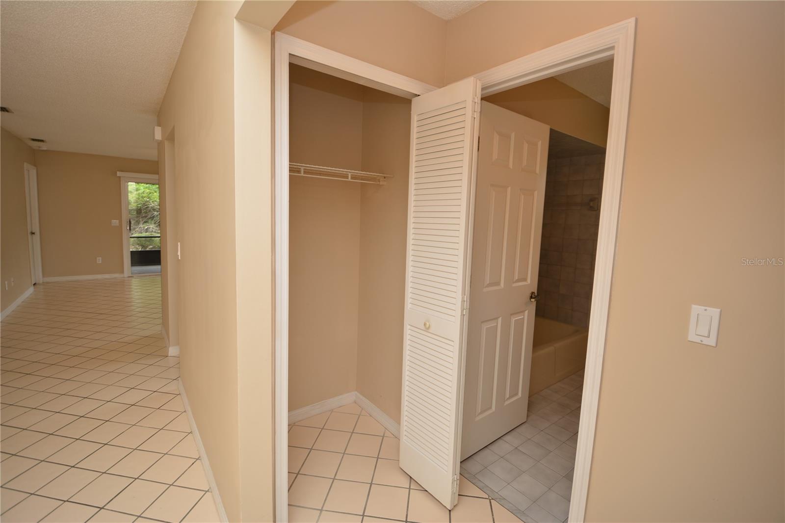 Image 25 of 34 For 30 Farmsworth Drive B