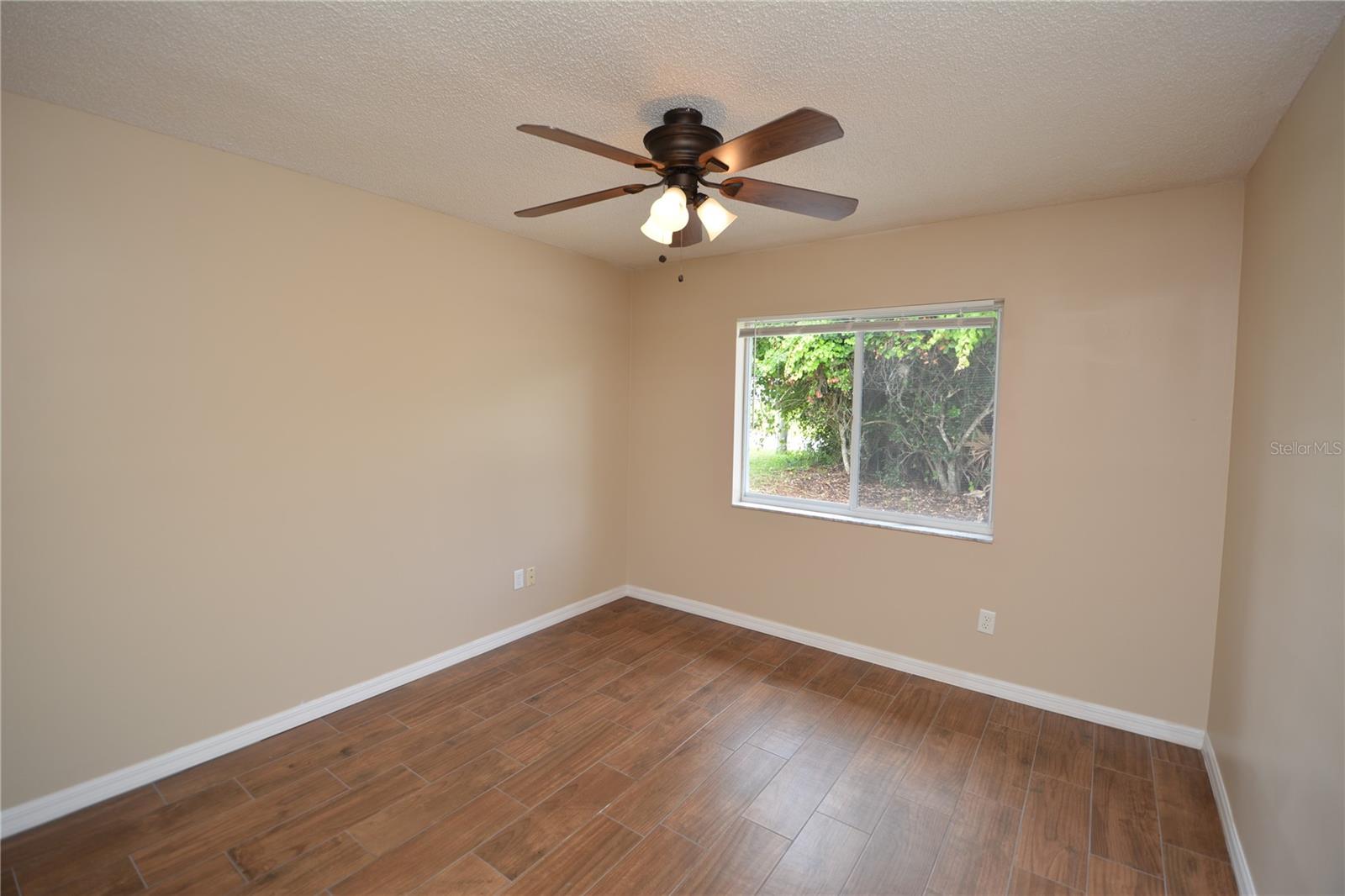 Image 29 of 34 For 30 Farmsworth Drive B