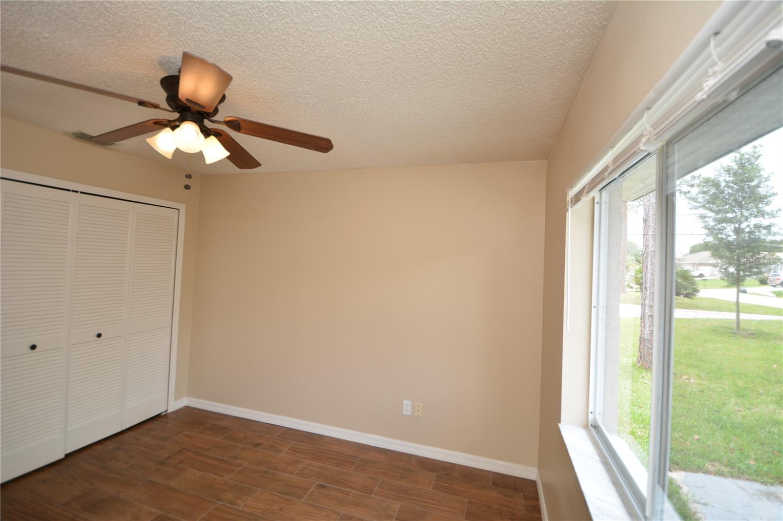 Image 30 of 34 For 30 Farmsworth Drive B