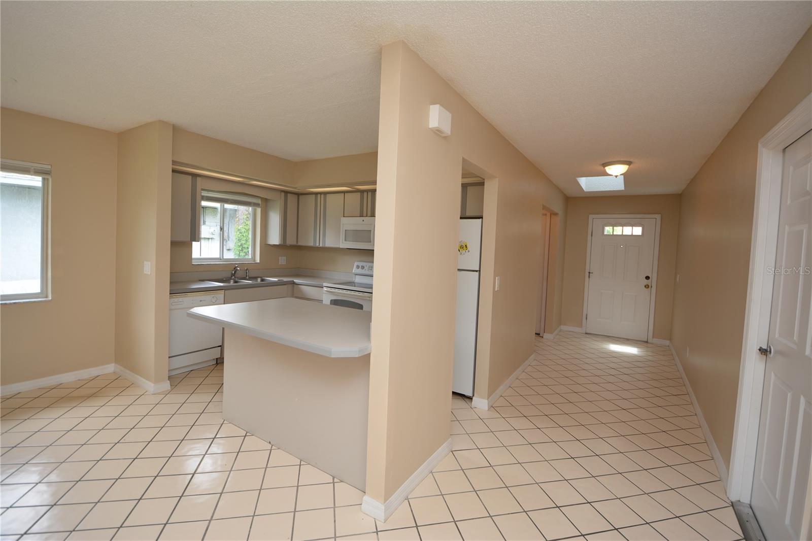 Image 5 of 34 For 30 Farmsworth Drive B