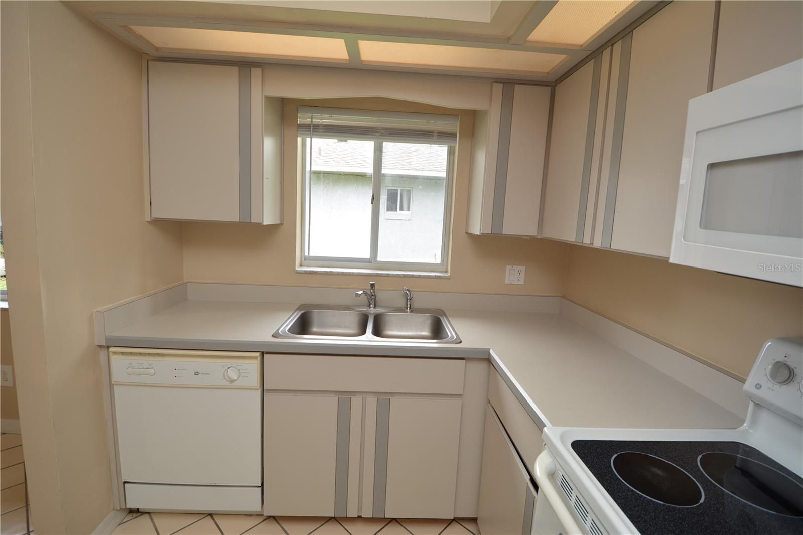 Image 6 of 34 For 30 Farmsworth Drive B