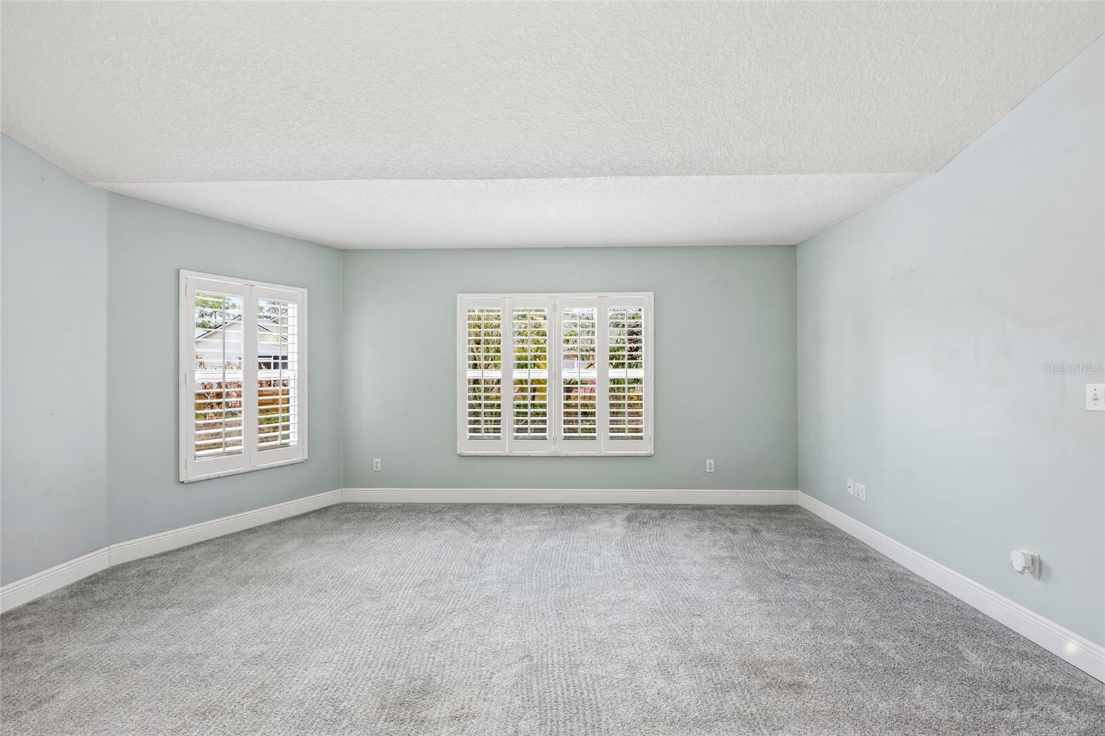 Image 11 of 42 For 109 Marsh Island Circle