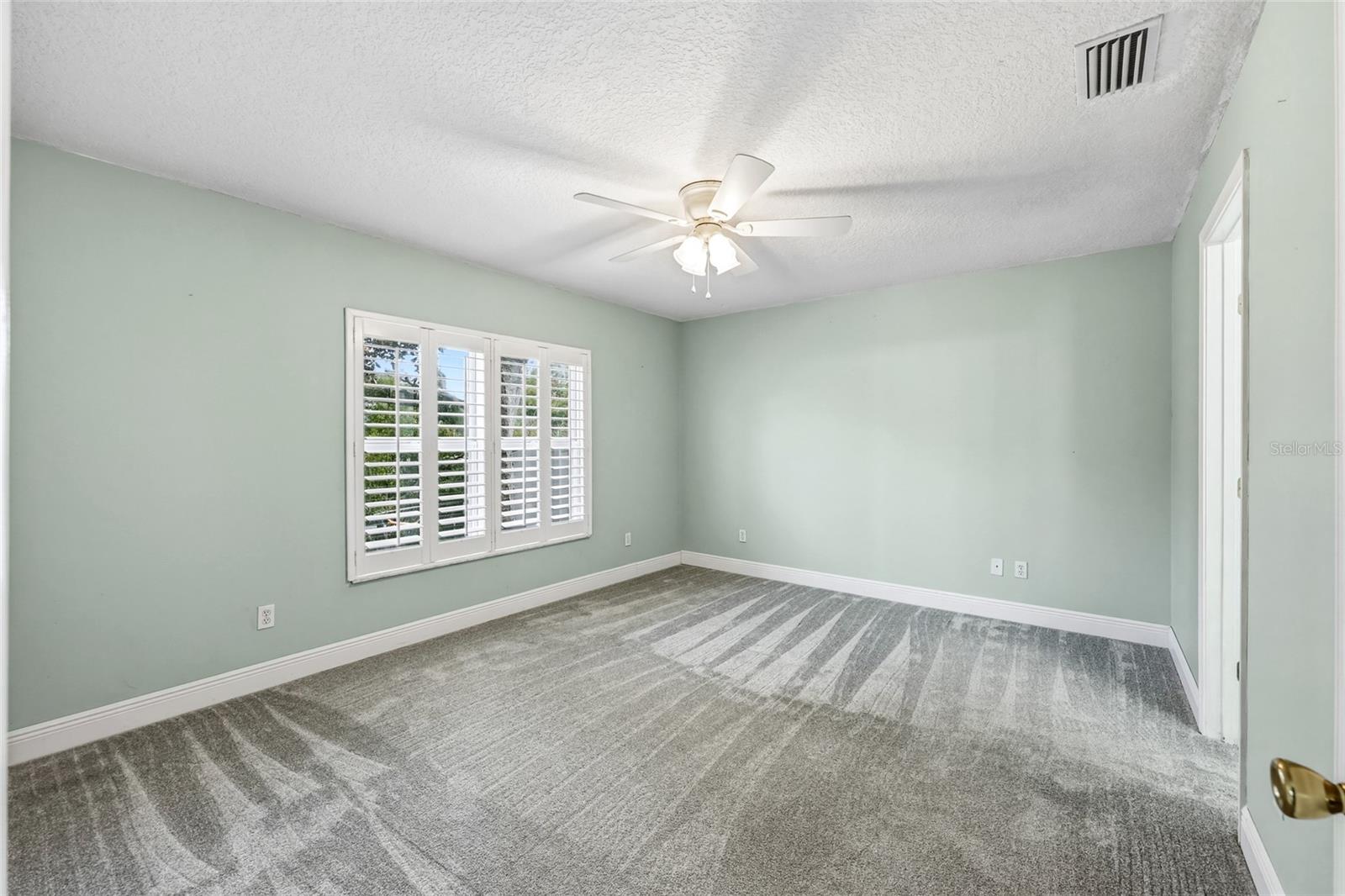 Image 24 of 42 For 109 Marsh Island Circle