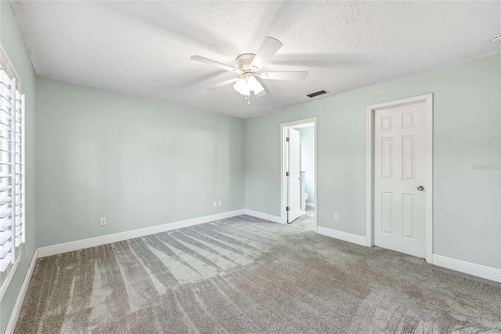 Image 25 of 42 For 109 Marsh Island Circle