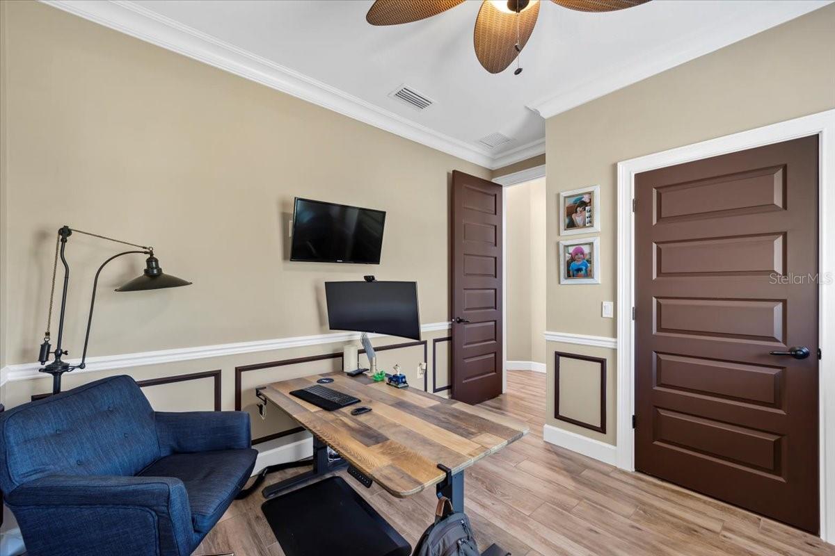 Image 34 of 54 For 84 Lancelot Drive