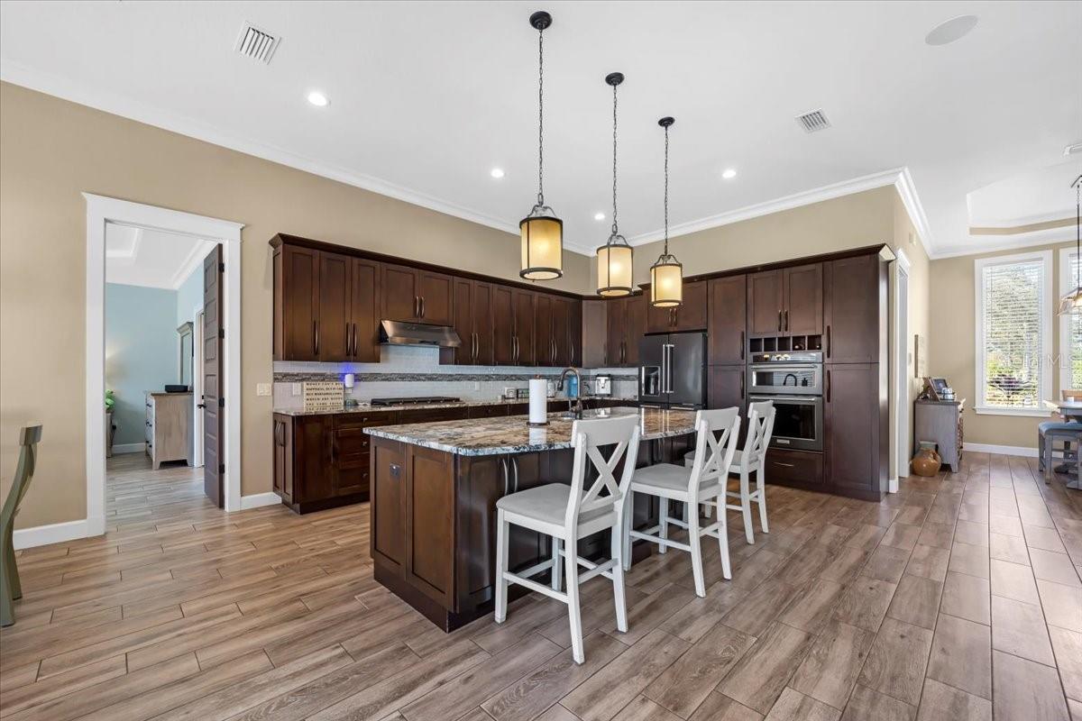 Image 7 of 54 For 84 Lancelot Drive