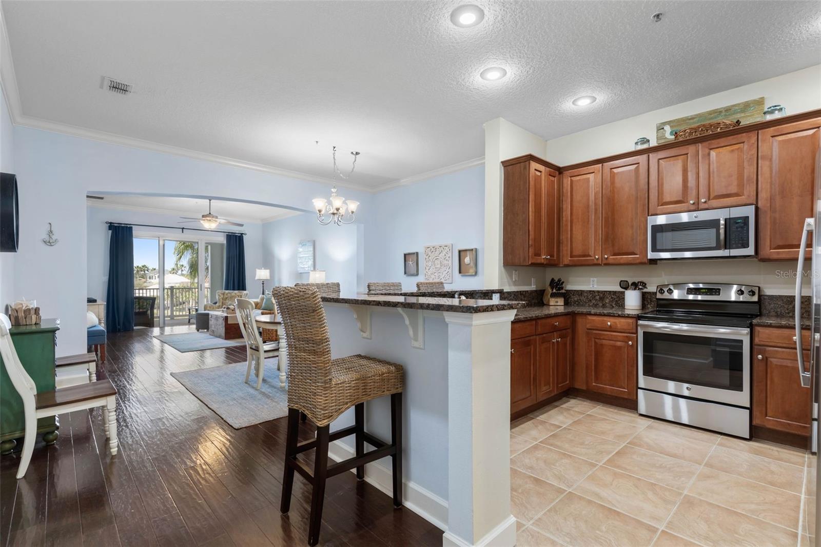 Image 11 of 74 For 1000 Cinnamon Beach Way 934