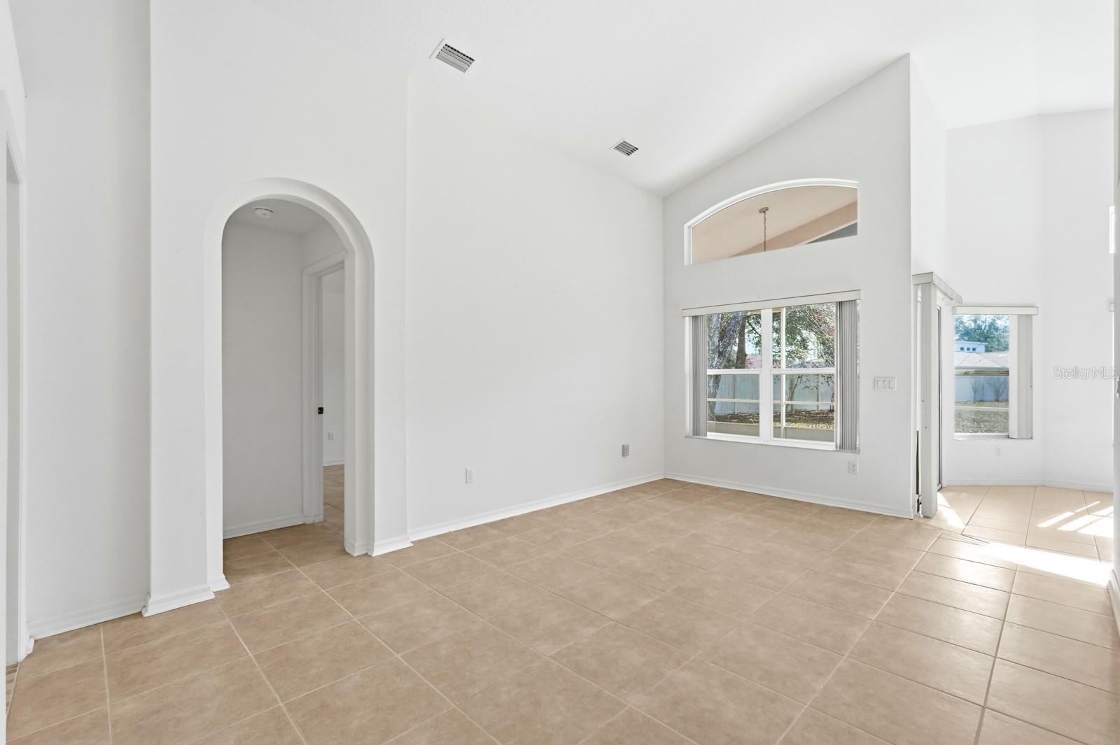 Listing photo id 20 for 20 Wendy Lane