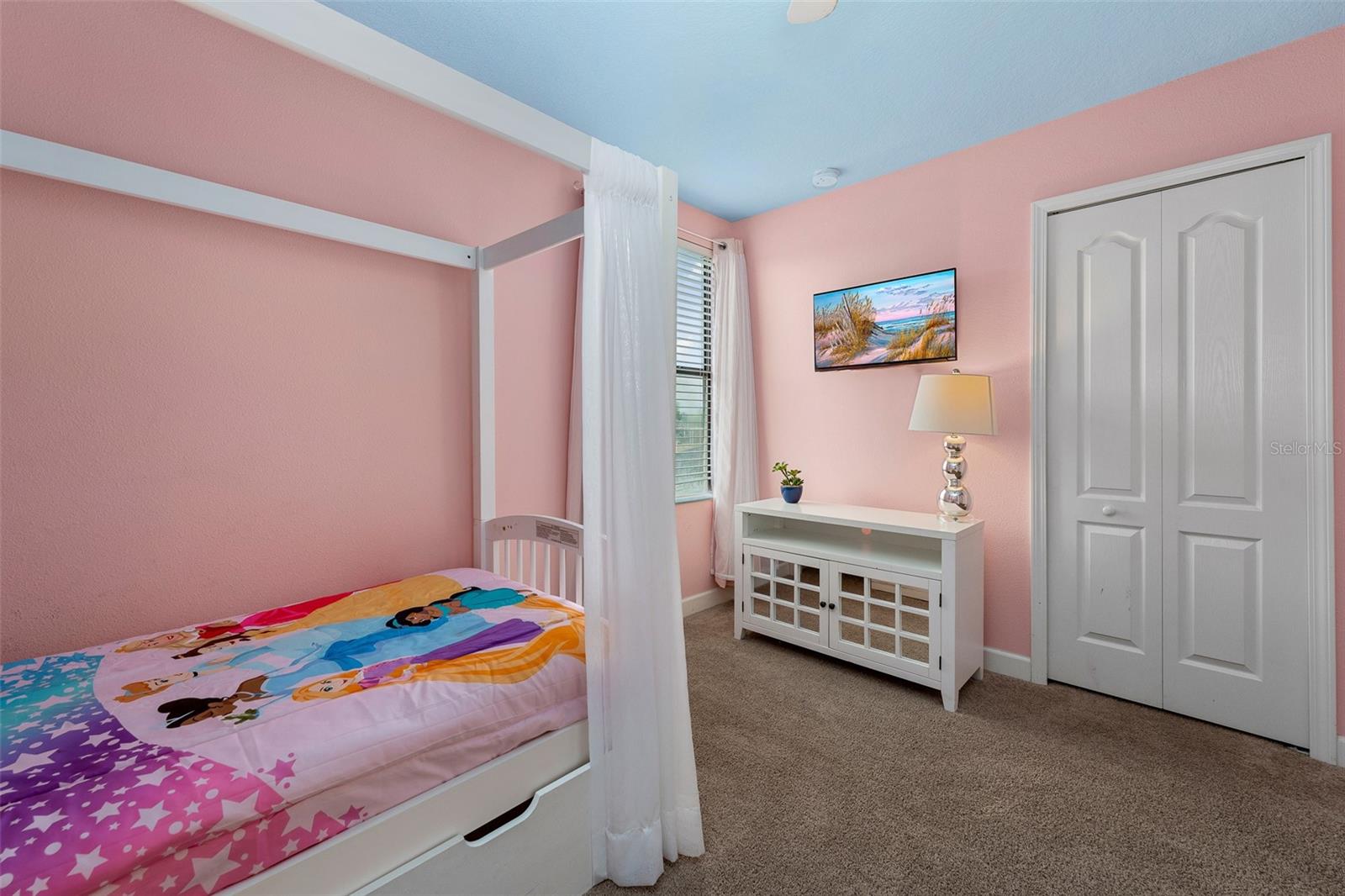 Image 28 of 38 For 1520 Moon Valley Drive