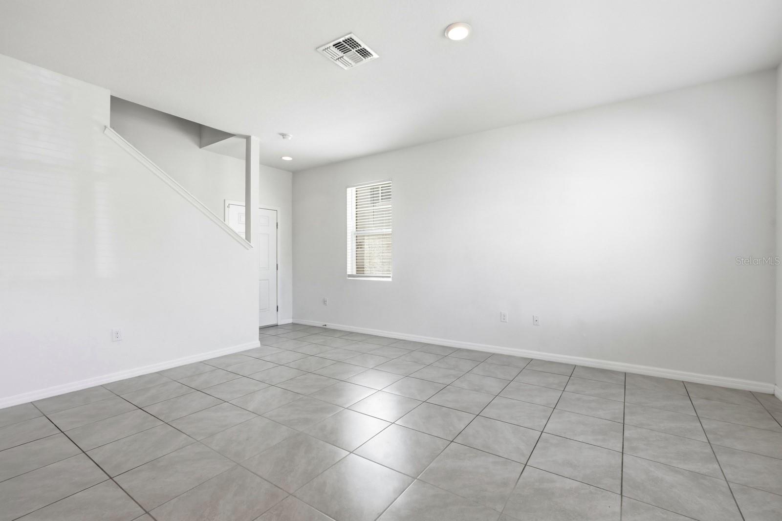 Image 4 of 32 For 1680 Coulter Lane