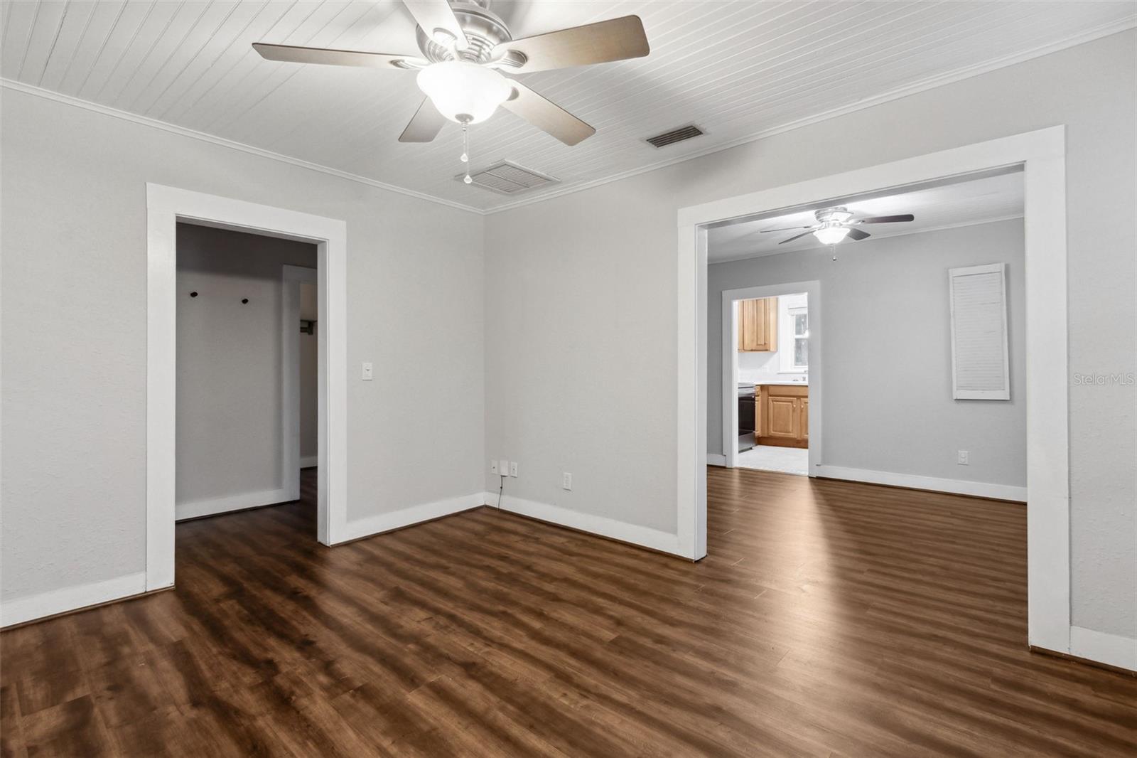 Image 10 of 36 For 1542 Glendale Street