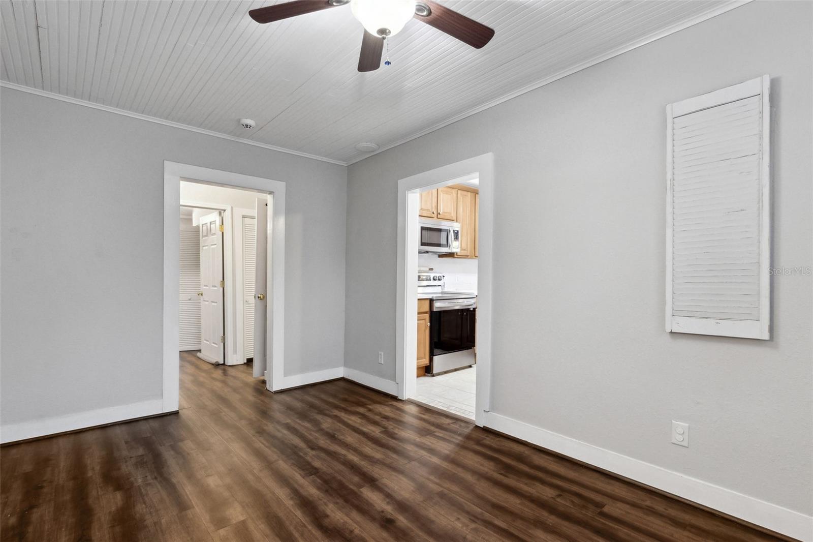 Image 11 of 36 For 1542 Glendale Street