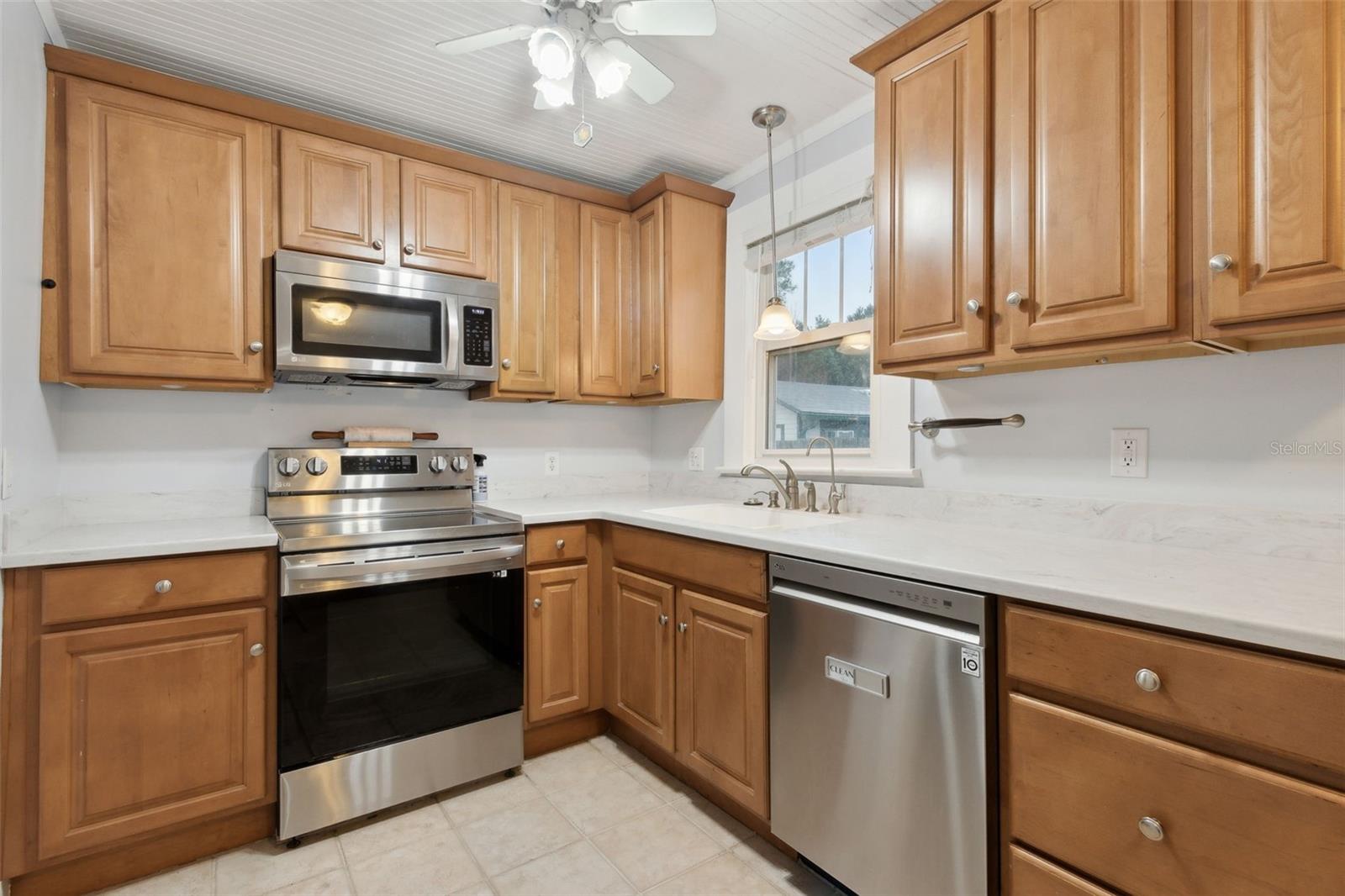 Image 15 of 36 For 1542 Glendale Street