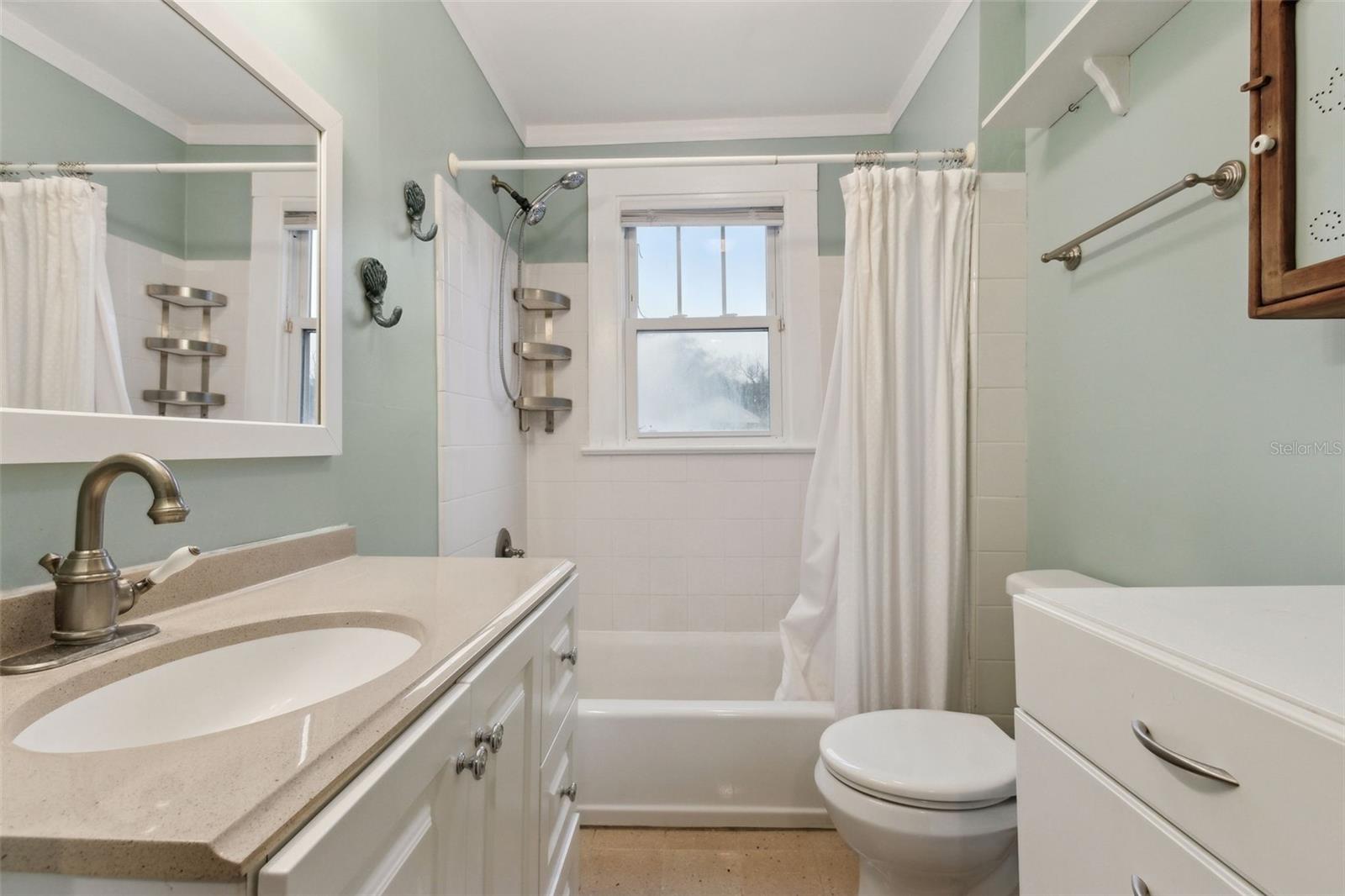 Image 25 of 36 For 1542 Glendale Street