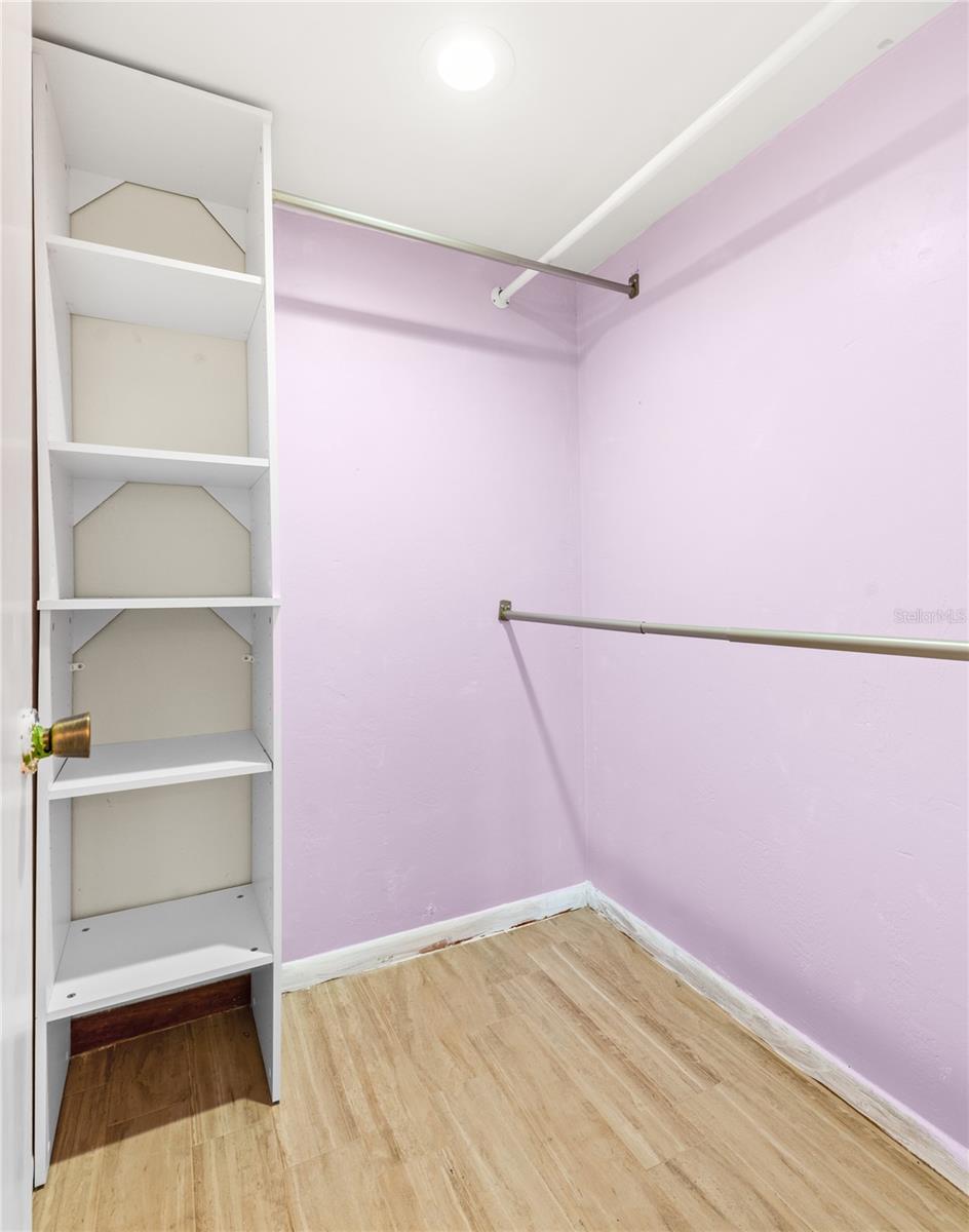 Image 14 of 37 For 11 Fairways Circle 11