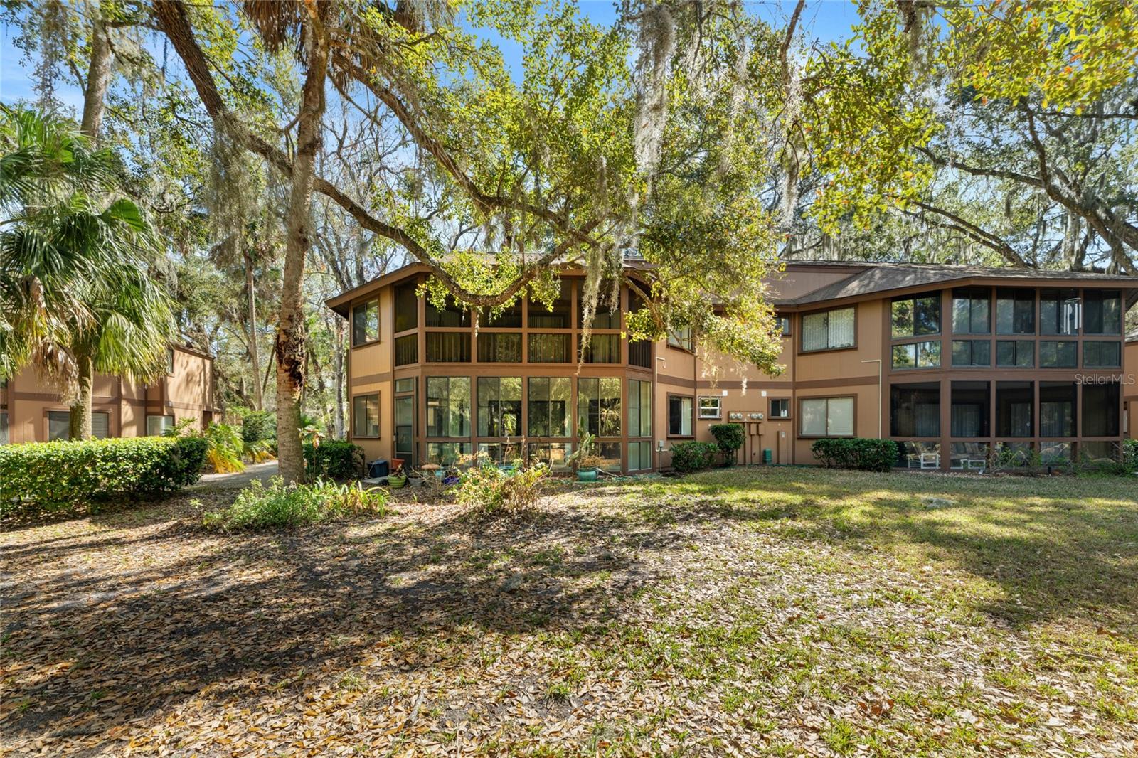 Image 24 of 37 For 11 Fairways Circle 11