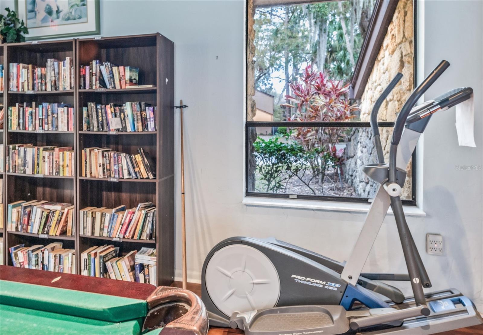 Image 30 of 37 For 11 Fairways Circle 11