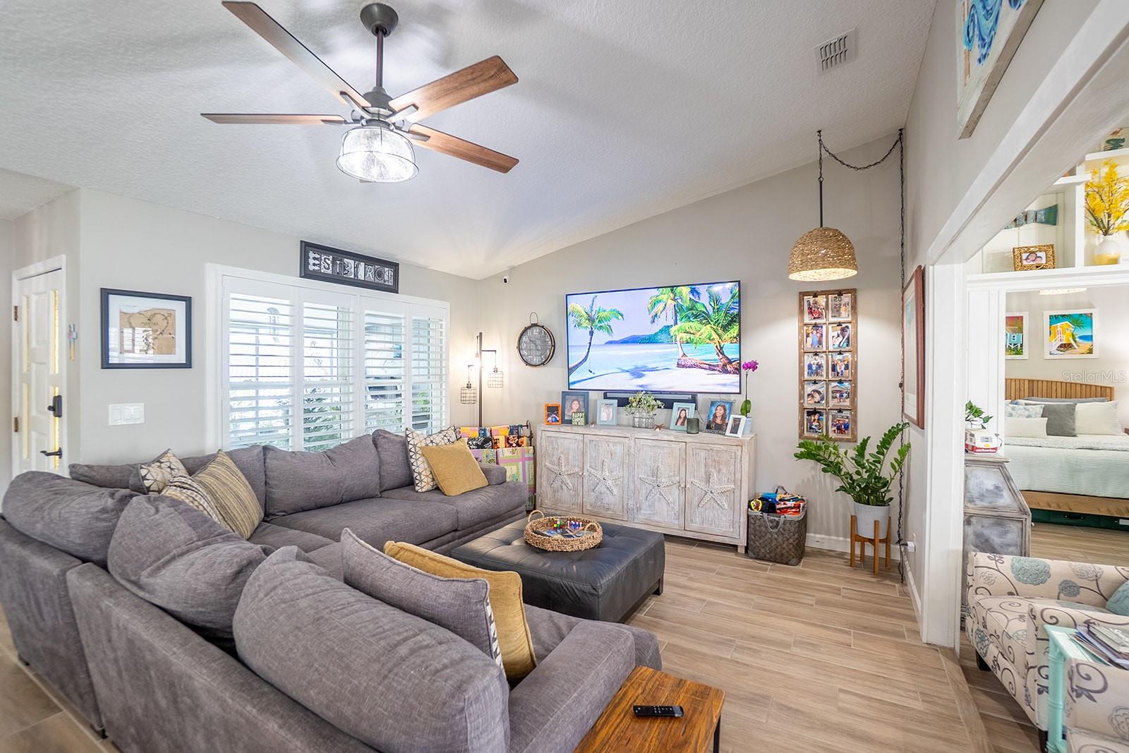 Image 10 of 71 For 116 Lehigh Avenue