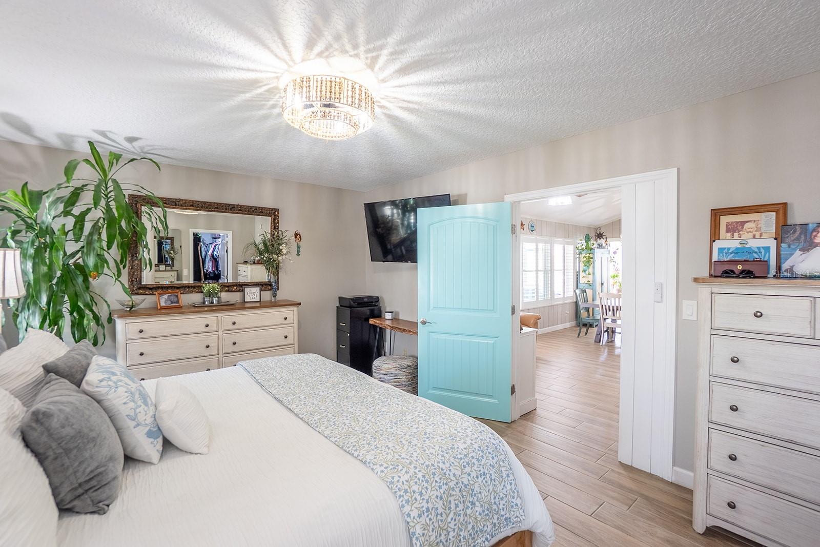 Image 25 of 71 For 116 Lehigh Avenue