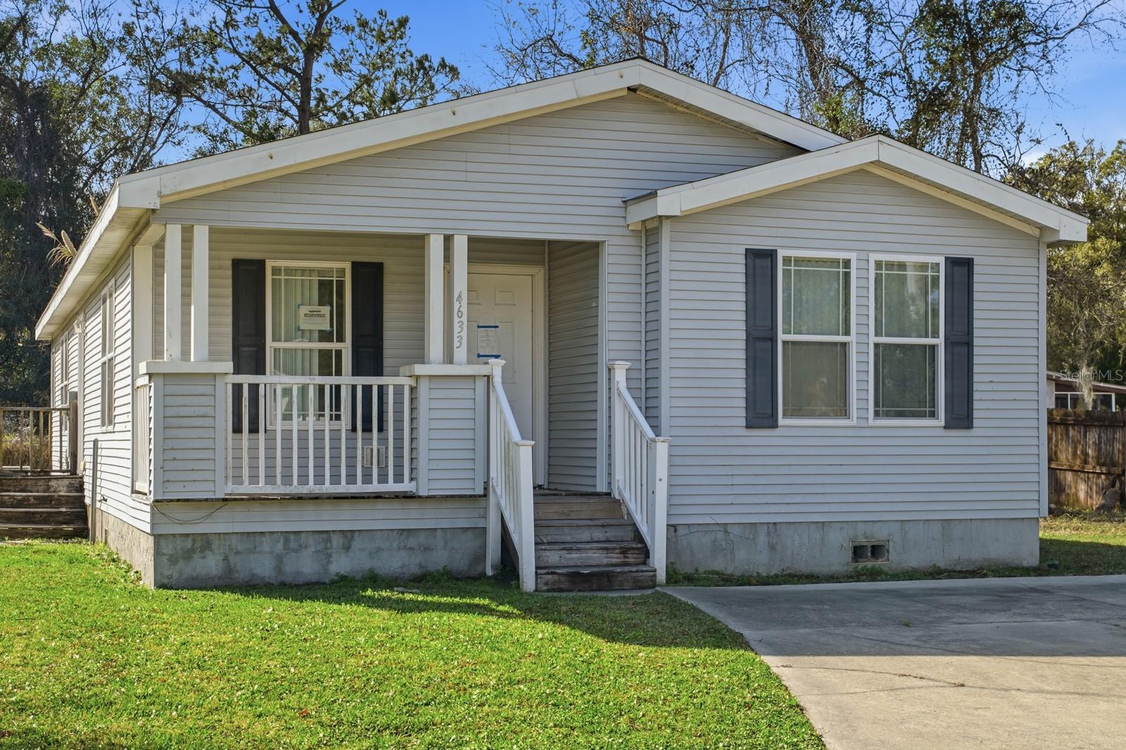 Image 2 of 40 For 4633 Third Avenue