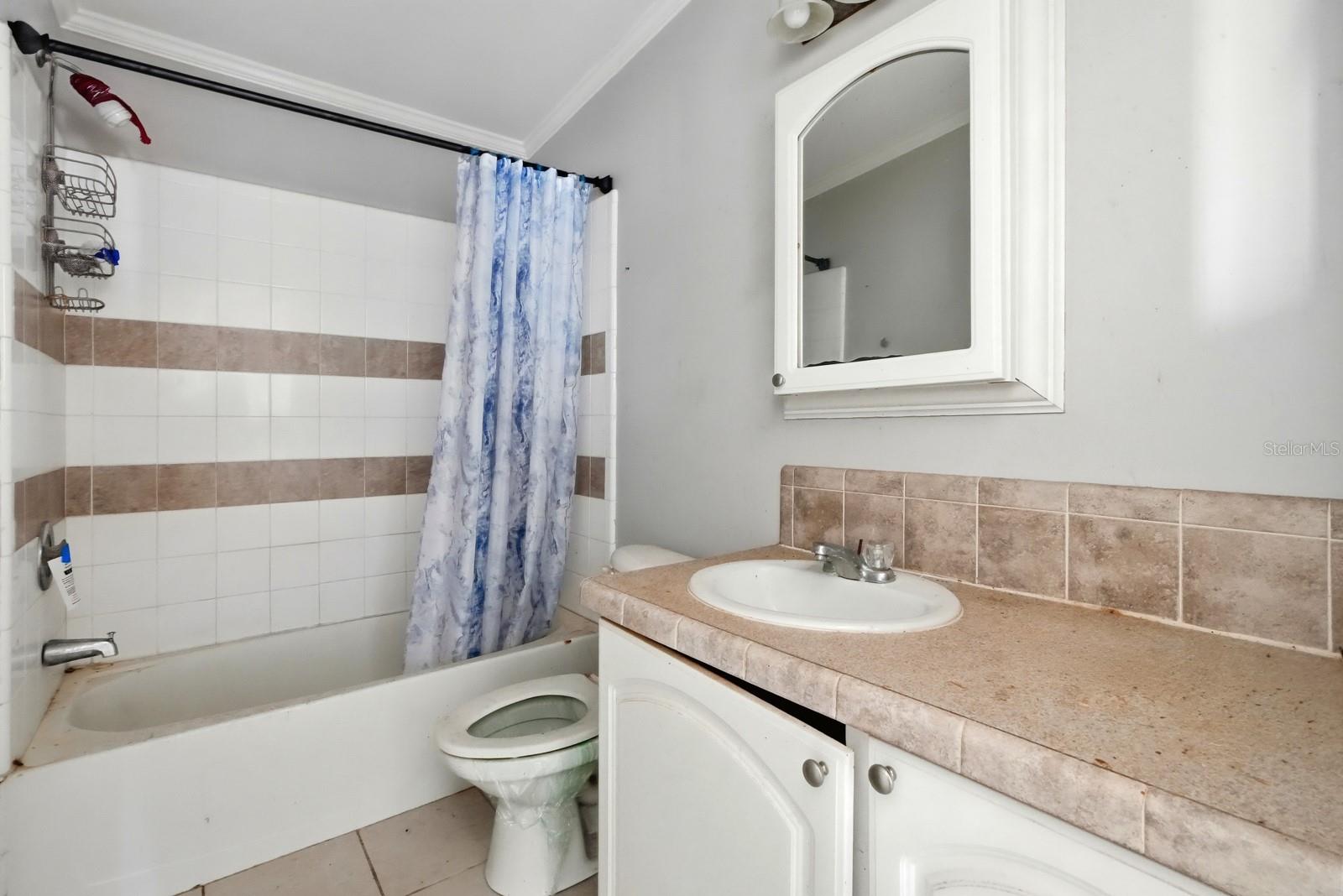 Image 20 of 40 For 4633 Third Avenue