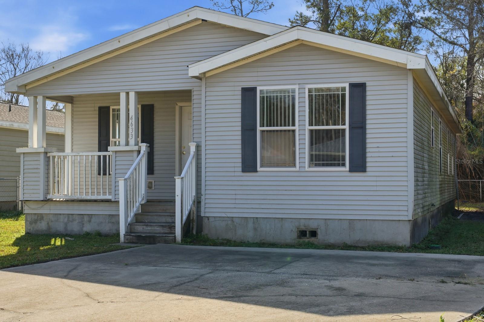 Image 28 of 40 For 4633 Third Avenue