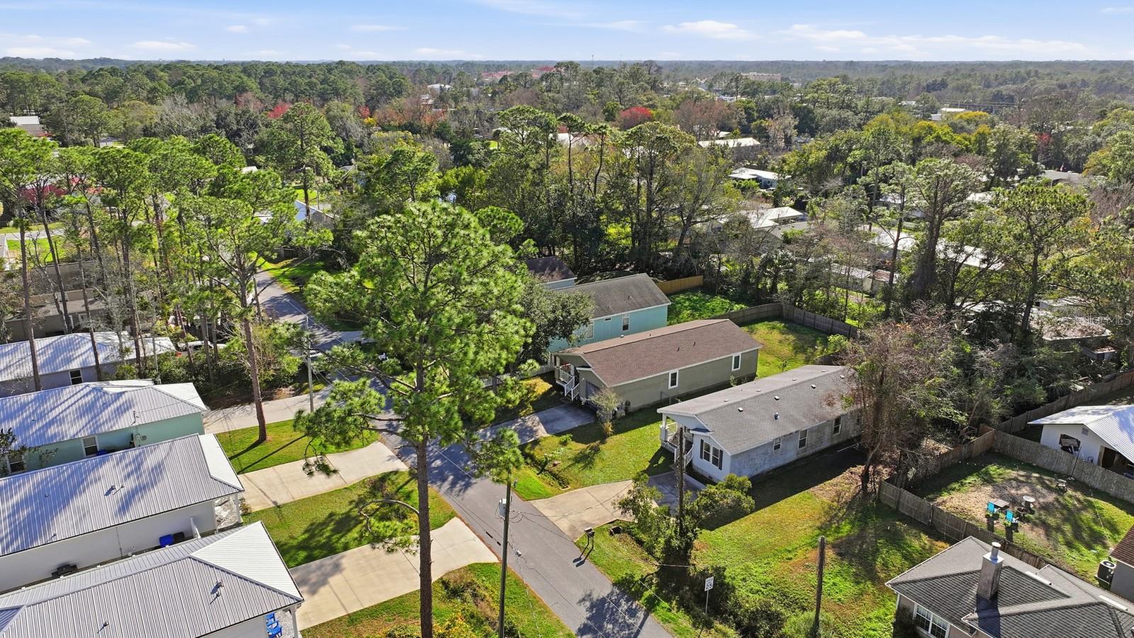 Image 32 of 40 For 4633 Third Avenue