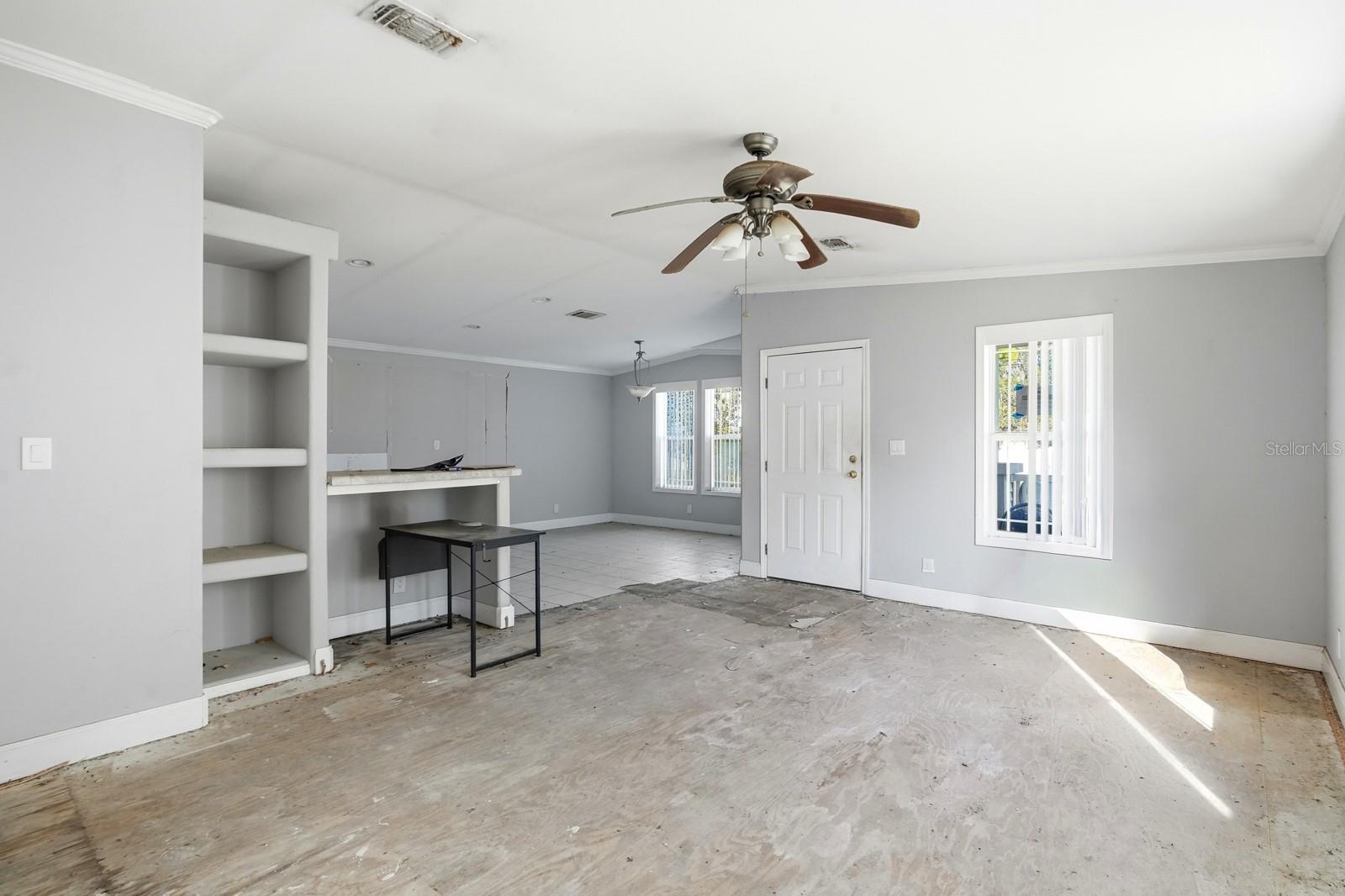 Image 7 of 40 For 4633 Third Avenue