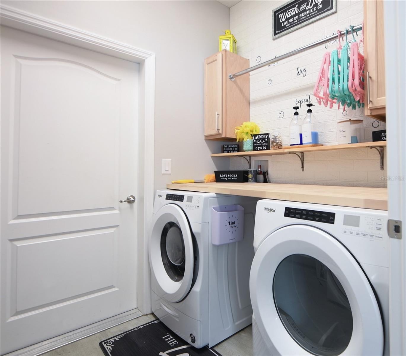 Image 12 of 34 For 113 Plumosus Park Dr