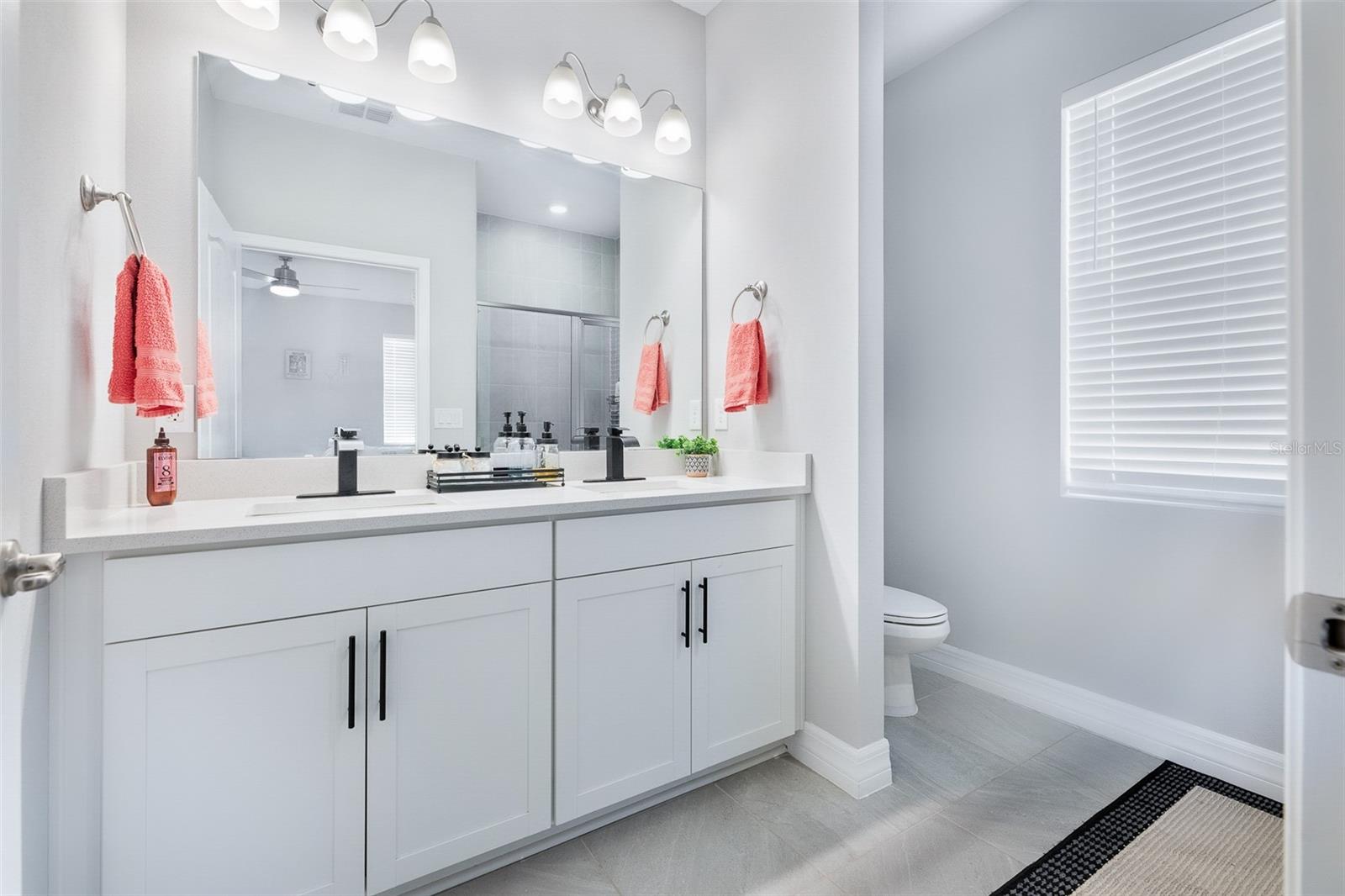 Image 15 of 34 For 113 Plumosus Park Dr