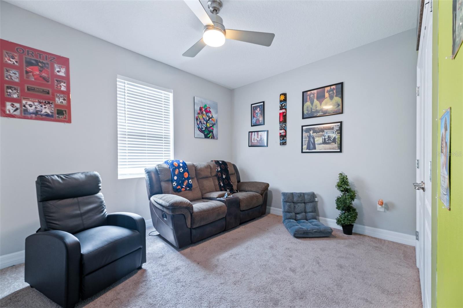 Image 23 of 34 For 113 Plumosus Park Dr