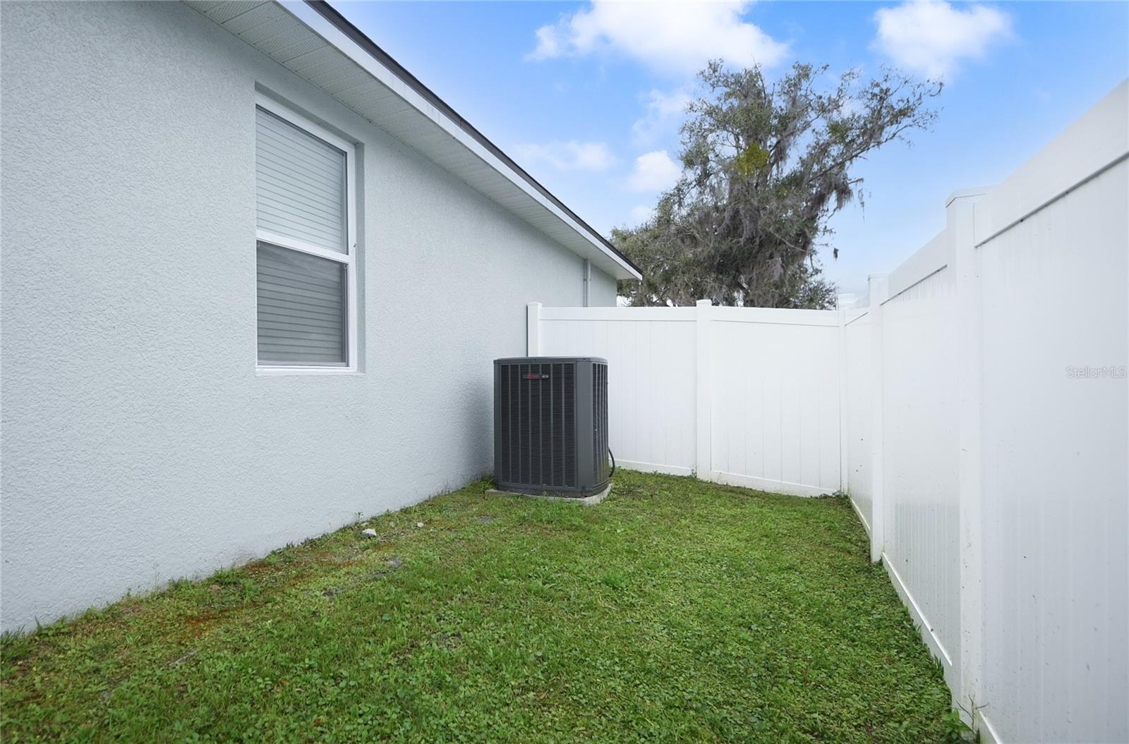 Image 28 of 34 For 113 Plumosus Park Dr