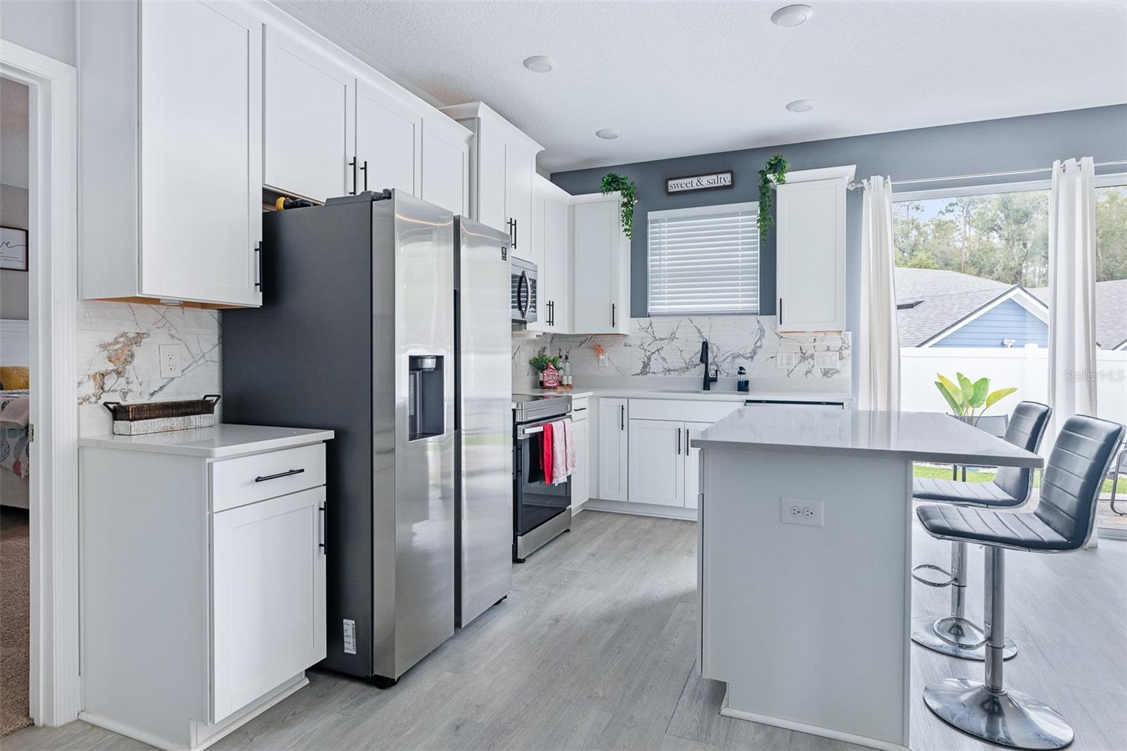 Image 9 of 34 For 113 Plumosus Park Dr