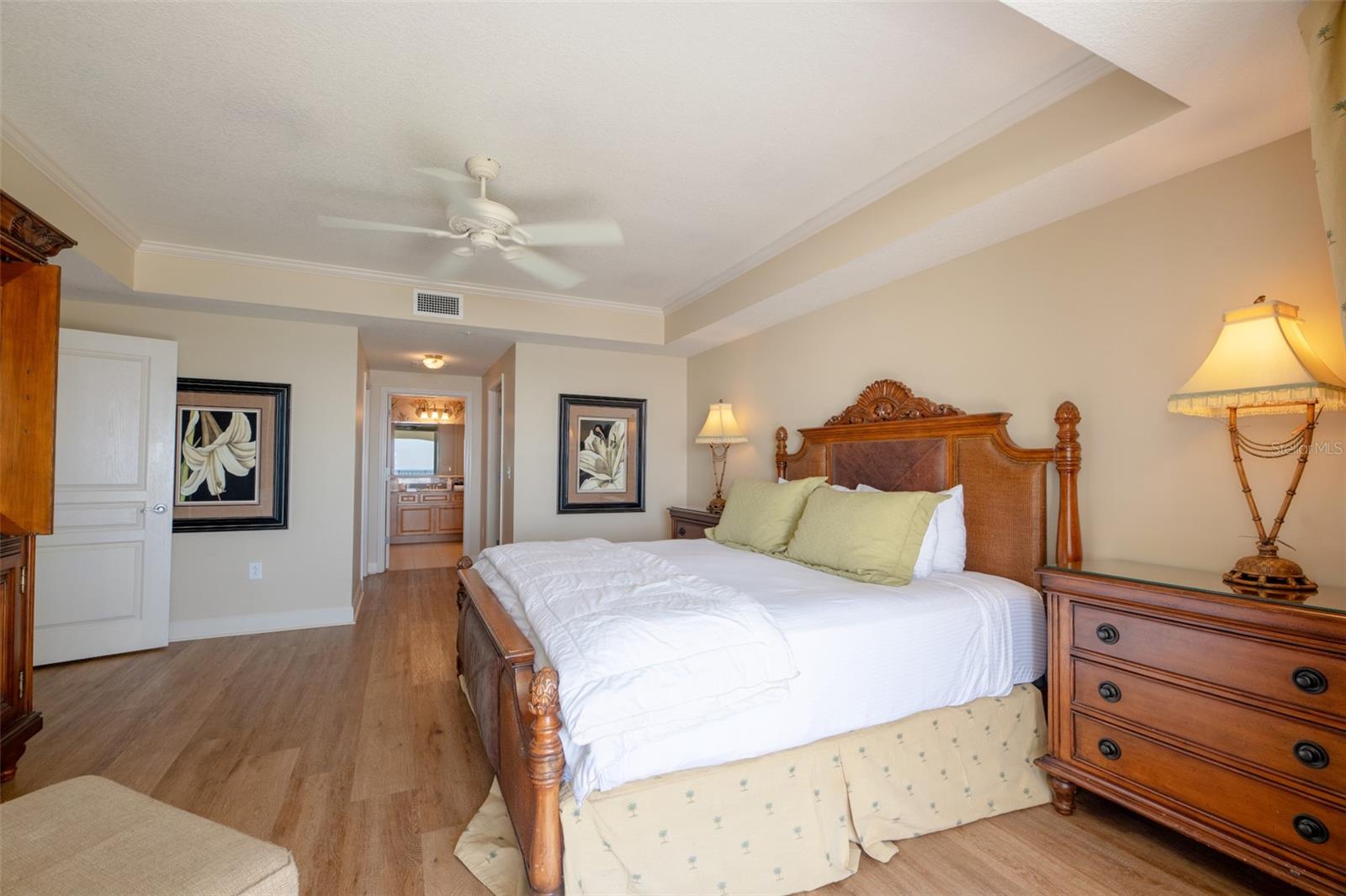 Image 24 of 72 For 200 Ocean Crest Unit 1012 Drive