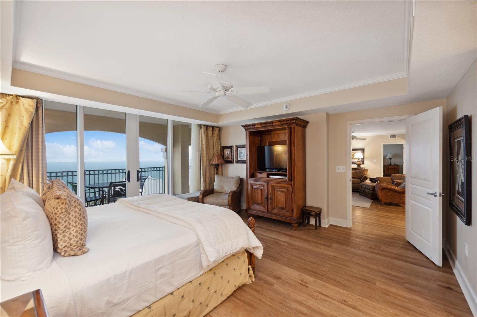 Image 25 of 72 For 200 Ocean Crest Unit 1012 Drive