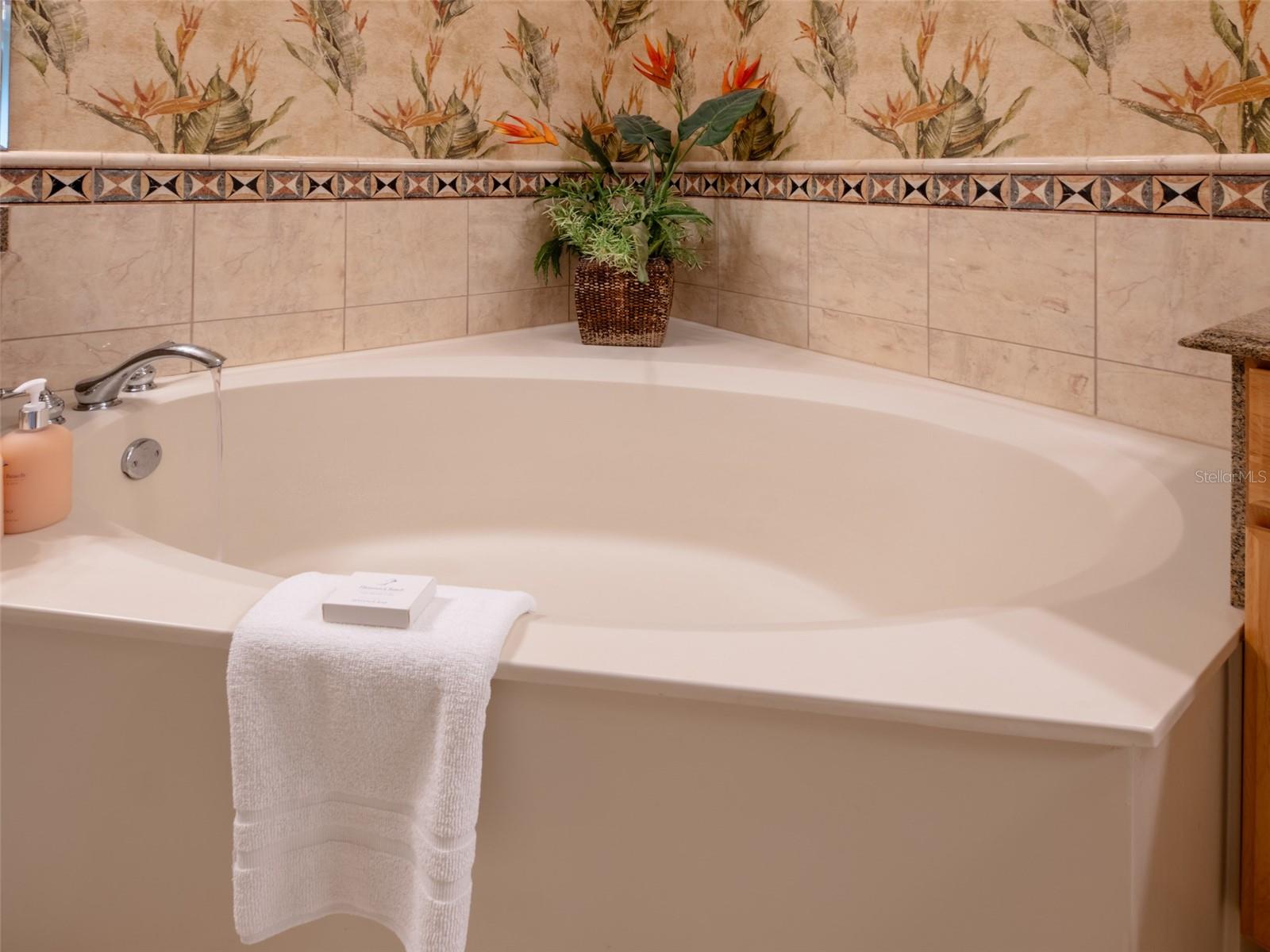 Image 28 of 72 For 200 Ocean Crest Unit 1012 Drive