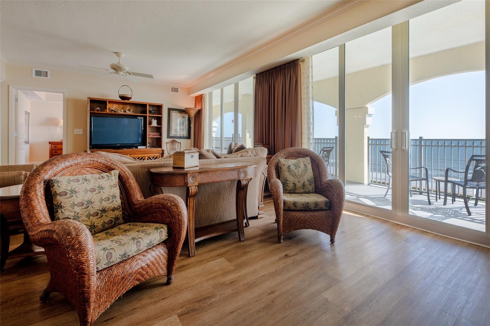 Image 9 of 72 For 200 Ocean Crest Unit 1012 Drive