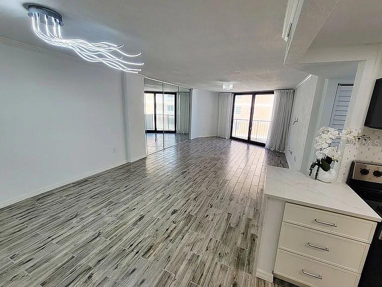 Image 10 of 34 For 1415 Ocean Shore Boulevard 807