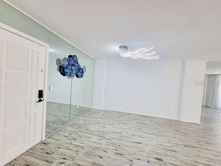 Image 7 of 34 For 1415 Ocean Shore Boulevard 807