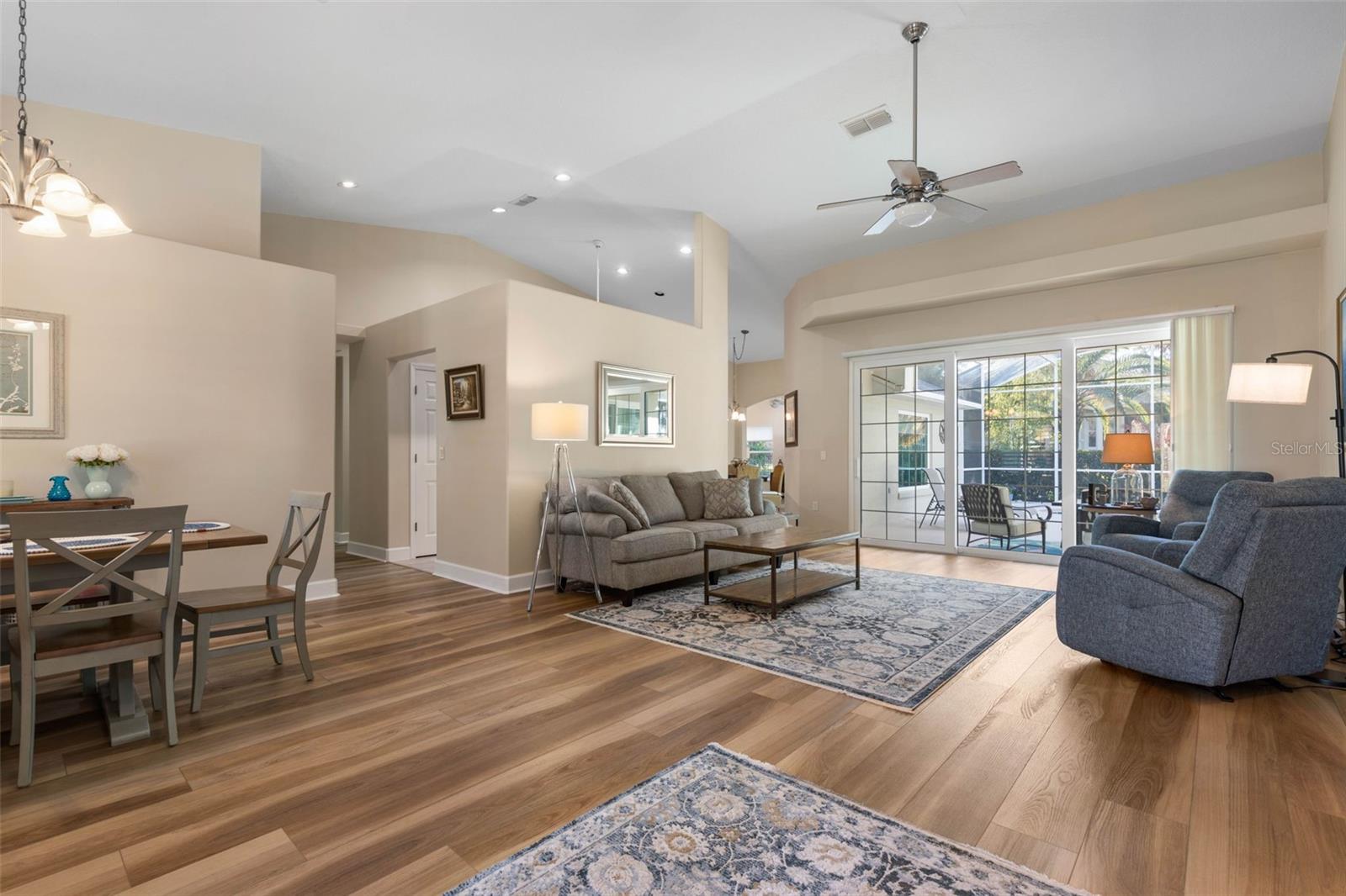 Image 11 of 91 For 2 Oscelot Court