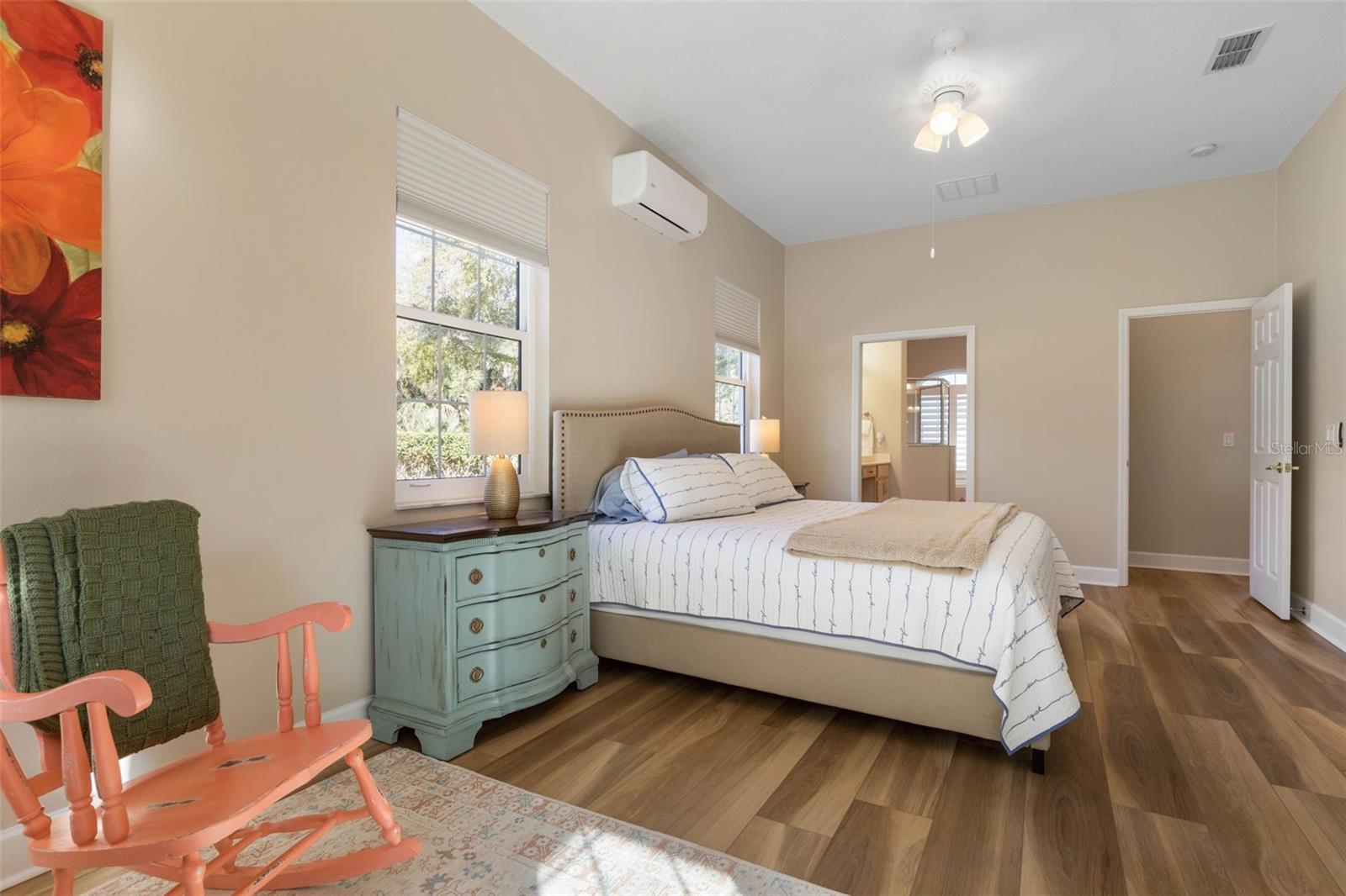 Image 37 of 91 For 2 Oscelot Court