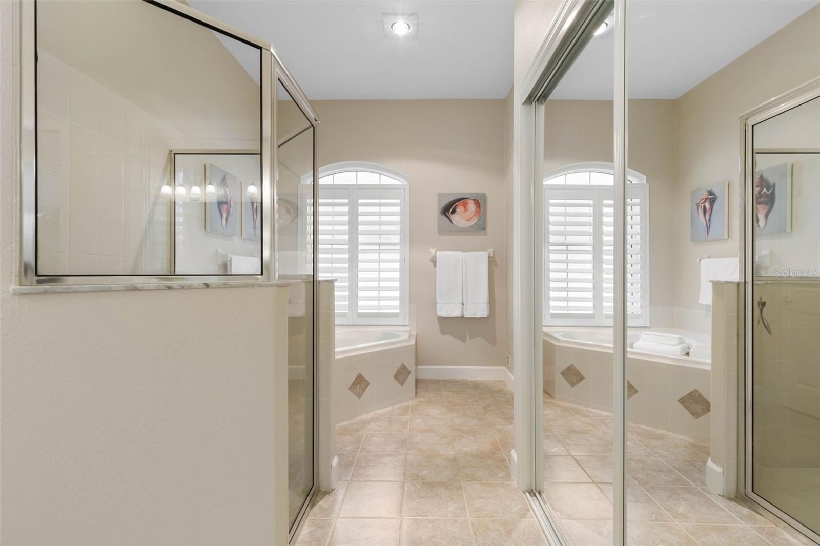 Image 40 of 91 For 2 Oscelot Court