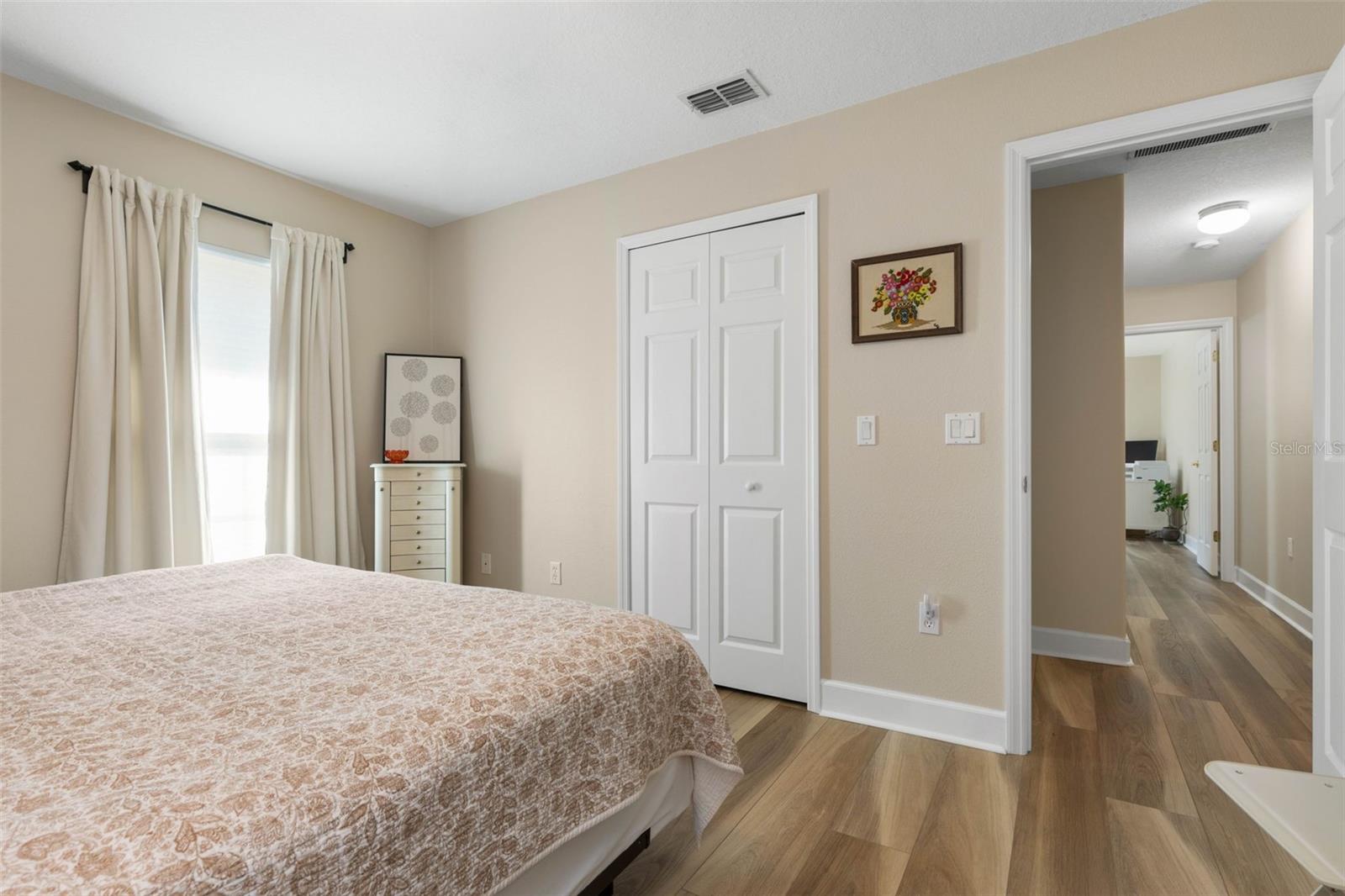 Image 45 of 91 For 2 Oscelot Court