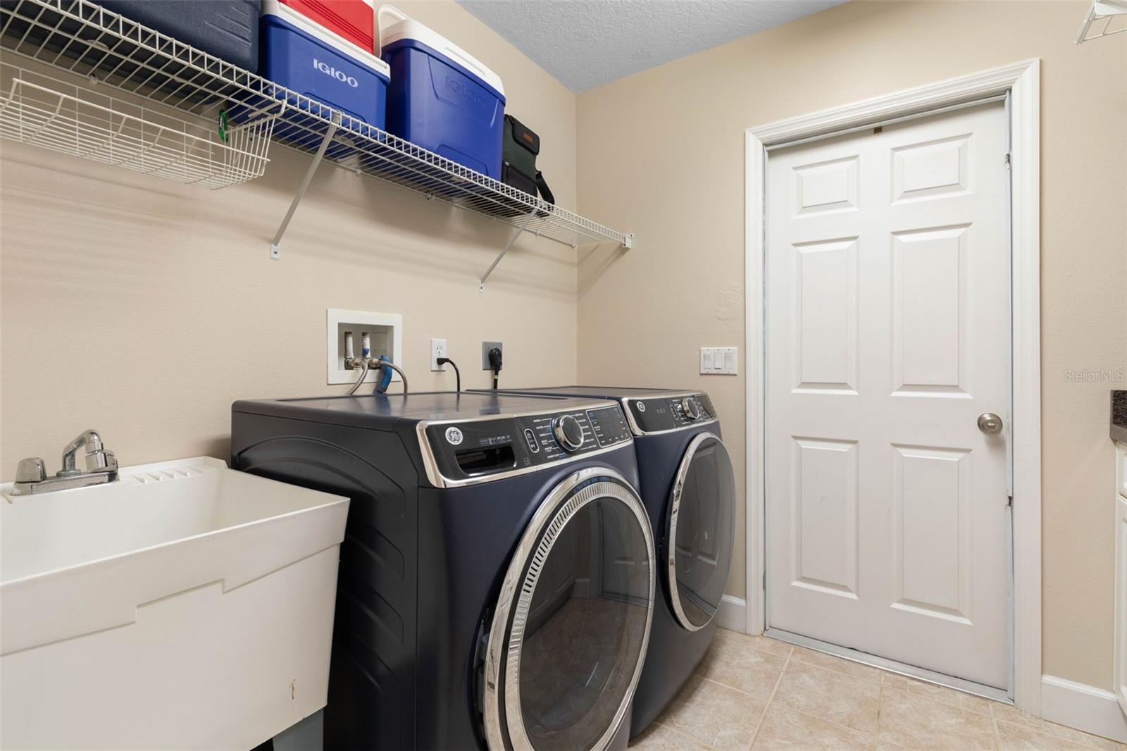 Image 51 of 91 For 2 Oscelot Court