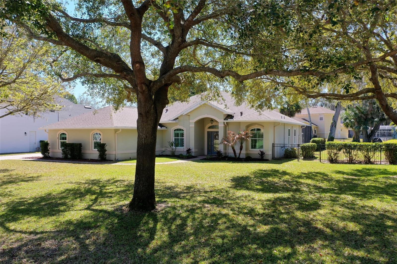 Image 61 of 91 For 2 Oscelot Court