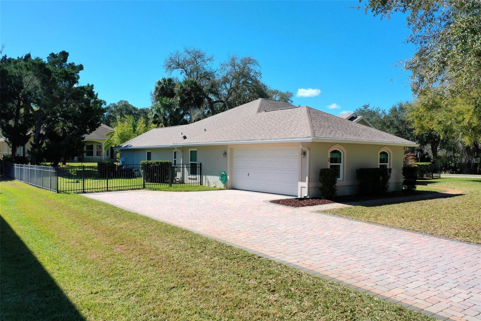 Image 70 of 91 For 2 Oscelot Court