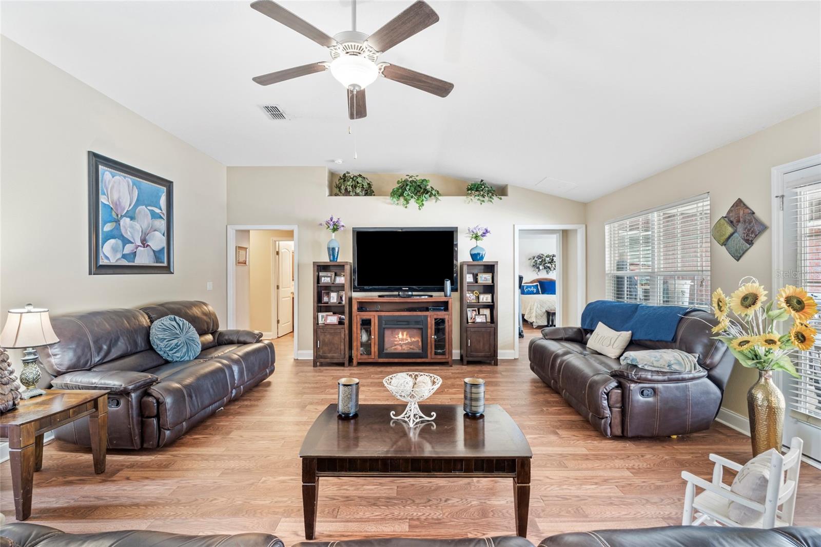 Image 10 of 53 For 3 Rae June Place