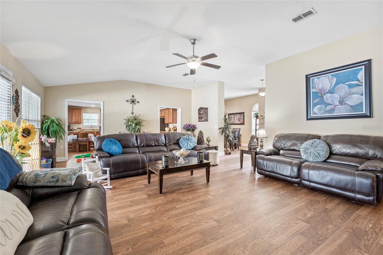 Image 12 of 53 For 3 Rae June Place