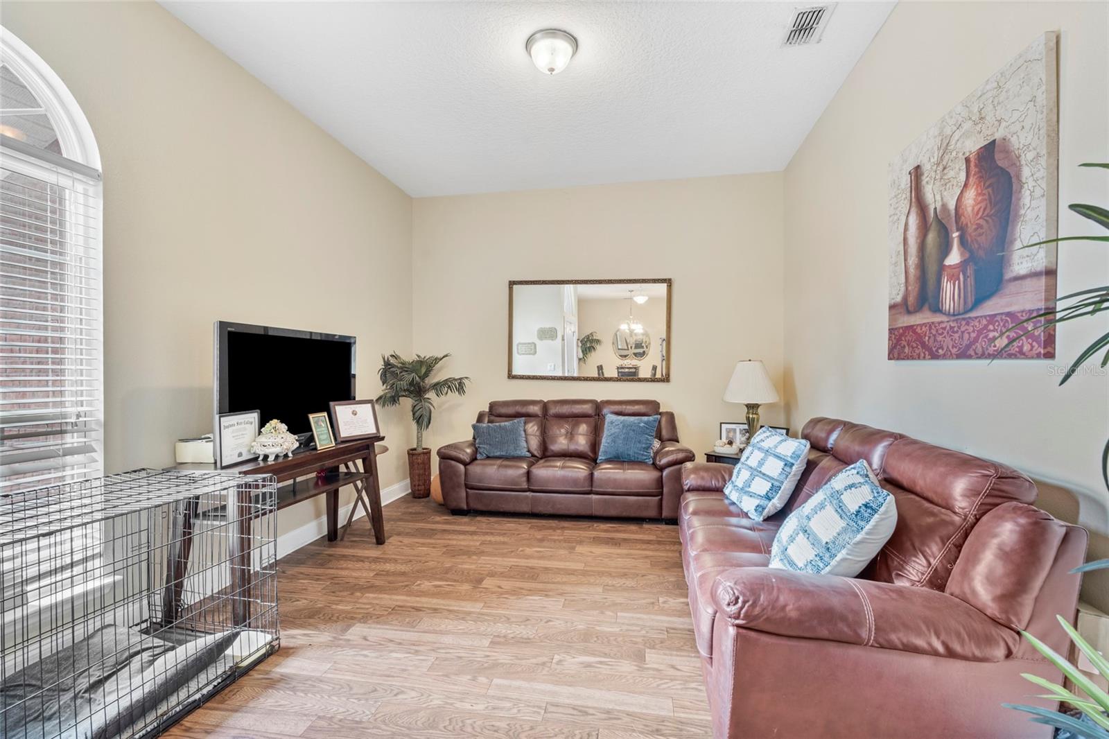 Image 6 of 53 For 3 Rae June Place